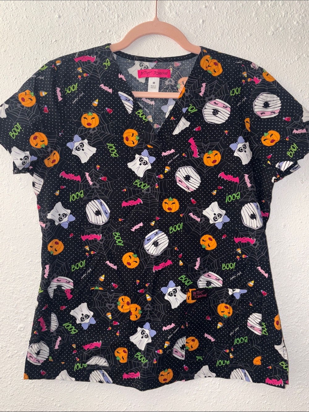 Betsey Johnson Black Halloween Print Scrub Top M